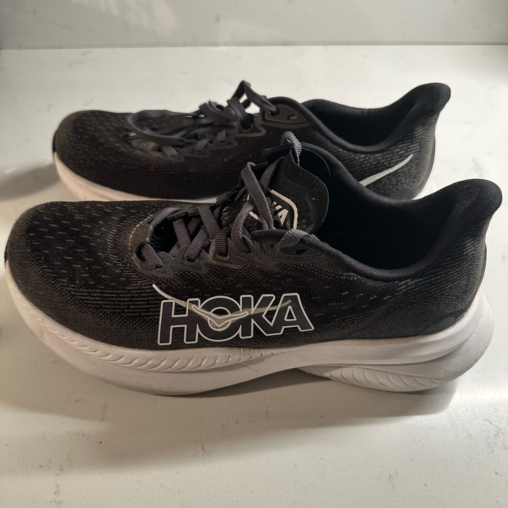 HOKA Wonen’s Mach 6 Running Shoes
